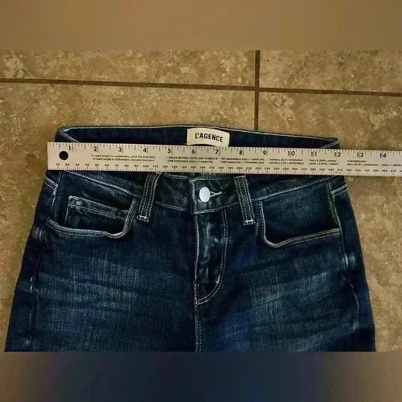Like New L’agence Sneeki Raw Hem Straight Leg Jeans Beacon Size 23 - Picture 13 of 13
